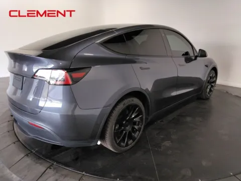 More photos of 2022 Tesla Model Y Long Range at Clement Pre-Owned, MO