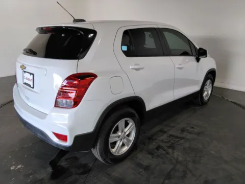 More photos of 2022 Chevrolet Trax LS at Clement Pre-Owned Florissant, MO