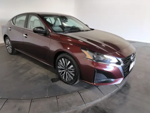 Another view of 2025 Nissan Altima 2.5 SV for sale in Florissant, MO at Clement Pre-Owned