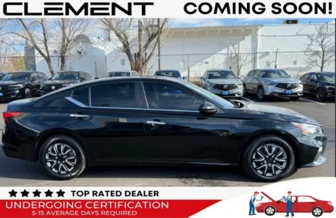 Black 2025 Nissan Altima 2.5 SV for sale in Florissant, MO