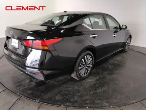 More photos of 2025 Nissan Altima 2.5 SV at Clement Pre-Owned Florissant, MO