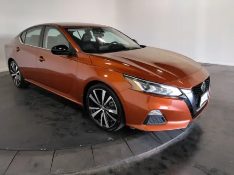 Another view of 2022 Nissan Altima 2.5 SR for sale in Florissant, MO at Clement Pre-Owned Florissant