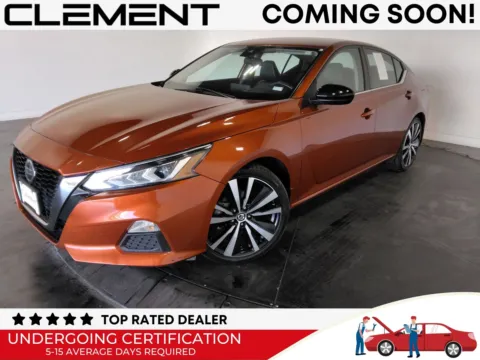 Orange 2022 Nissan Altima 2.5 SR for sale in Florissant, MO