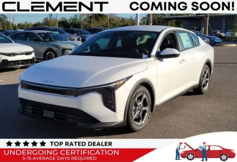 White 2023 Kia Forte LXS for sale in Florissant, MO