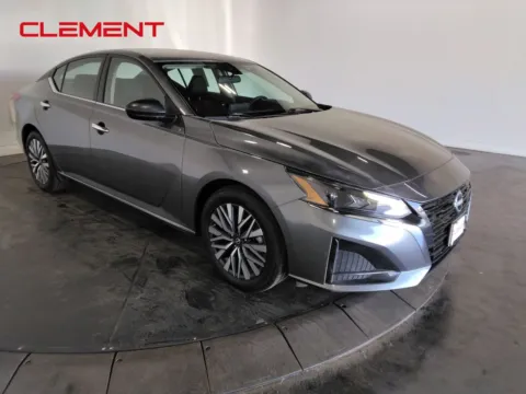 More photos of 2025 Nissan Altima 2.5 SV at Clement Pre-Owned Florissant, MO