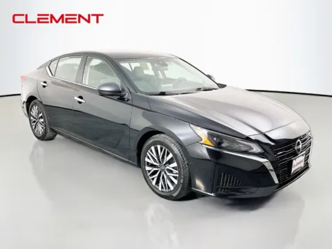 More photos of 2025 Nissan Altima 2.5 SV at Clement Pre-Owned Florissant, MO