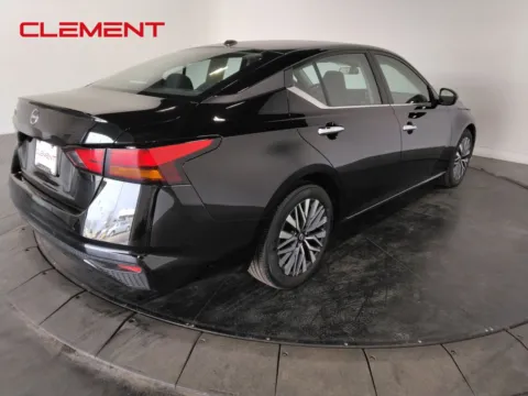 More photos of 2025 Nissan Altima 2.5 SV at Clement Pre-Owned Florissant, MO