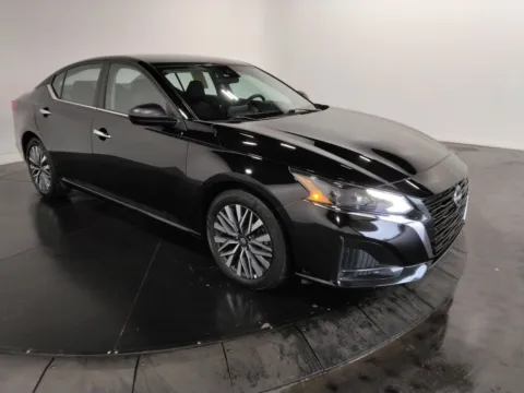 Another view of 2025 Nissan Altima 2.5 SV for sale in Florissant, MO at Clement Pre-Owned Florissant