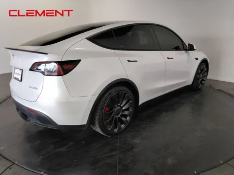 More photos of 2022 Tesla Model Y Performance at Clement Pre-Owned, MO
