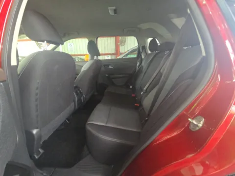 More photos of 2023 Nissan Rogue SV at Clement Pre-Owned, MO