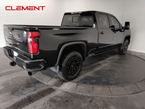 More photos of 2024 Chevrolet Silverado 2500HD High Country at Clement Pre-Owned Florissant, MO