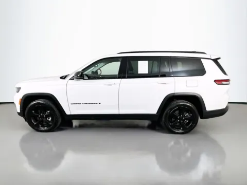 More photos of 2023 Jeep Grand Cherokee L Limited at Clement Pre-Owned Florissant, MO