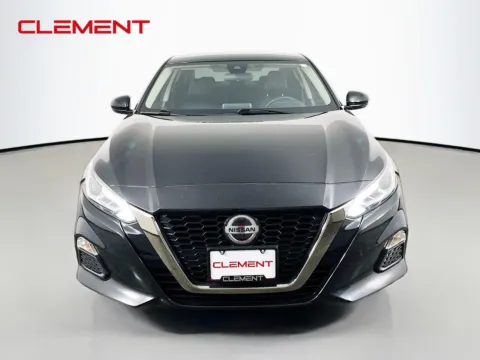 Another view of 2021 Nissan Altima 2.5 SR for sale in Florissant, MO at Clement Pre-Owned Florissant