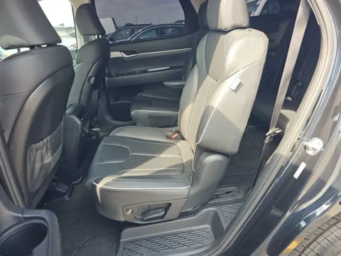 More photos of 2024 Hyundai Palisade SEL at Clement Pre-Owned Florissant, MO