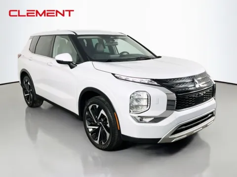 More photos of 2023 Mitsubishi Outlander SE at Clement Pre-Owned Florissant, MO