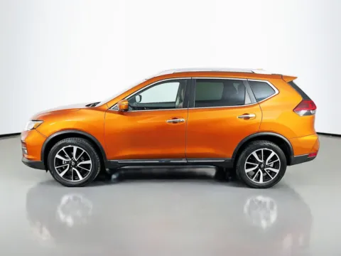 More photos of 2019 Nissan Rogue SL at Clement Pre-Owned Florissant, MO