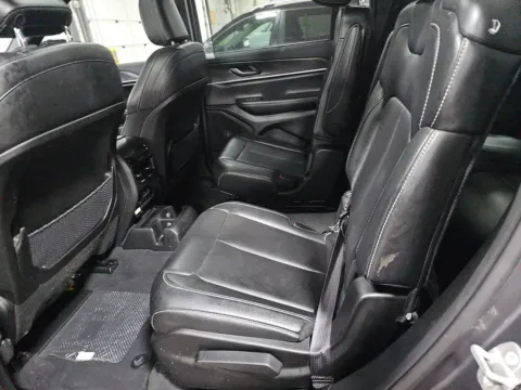 More photos of 2024 Jeep Grand Cherokee L Limited at Clement Pre-Owned Florissant, MO