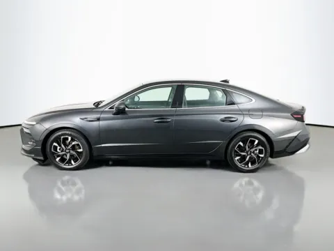 More photos of 2025 Hyundai Sonata SEL at Clement Pre-Owned Florissant, MO