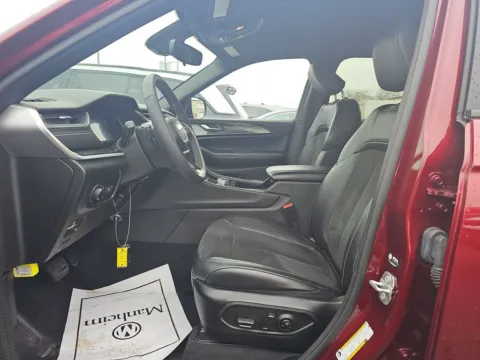 Another view of 2023 Jeep Grand Cherokee Altitude for sale in Florissant, MO at Clement Pre-Owned Florissant