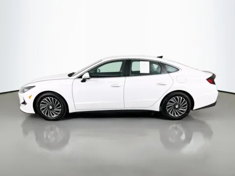 More photos of 2023 Hyundai Sonata Hybrid SEL at Clement Pre-Owned Florissant, MO