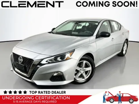Silver 2022 Nissan Altima 2.5 SR for sale in Florissant, MO