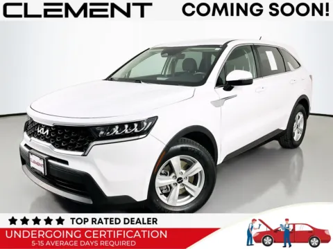 White 2022 Kia Sorento LX for sale in Florissant, MO