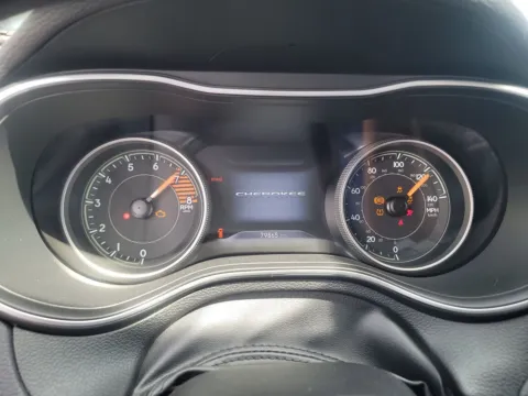 Photos of 2019 Jeep Cherokee Limited for sale in Florissant, MO at Clement Pre-Owned Florissant