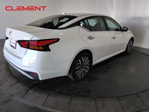 More photos of 2025 Nissan Altima 2.5 SV at Clement Pre-Owned Florissant, MO