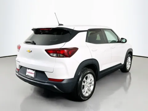 More photos of 2021 Chevrolet TrailBlazer LS at Clement Pre-Owned Florissant, MO