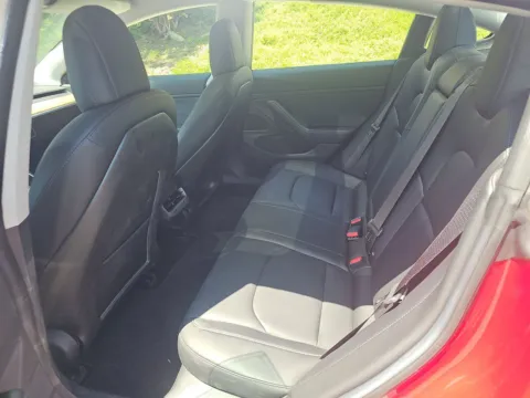More photos of 2018 Tesla Model 3 Long Range at Clement Pre-Owned Florissant, MO