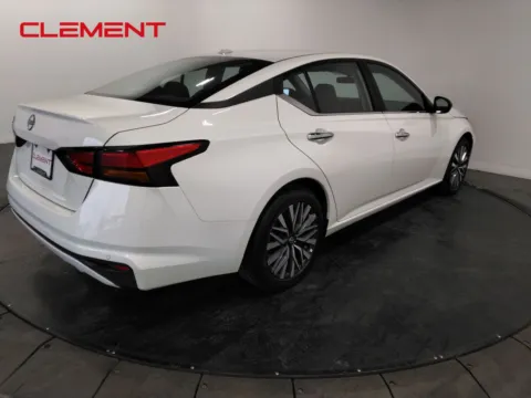 More photos of 2025 Nissan Altima 2.5 SV at Clement Pre-Owned Florissant, MO