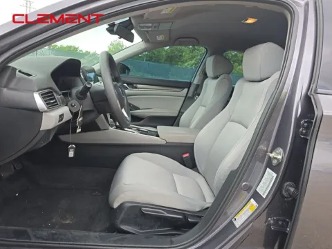 More photos of 2018 Honda Accord LX at Clement Pre-Owned Florissant, MO