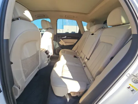 More photos of 2020 Audi Q5 45 Premium Plus at Clement Pre-Owned Florissant, MO