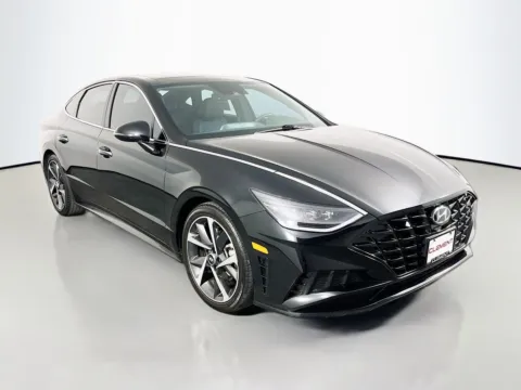 Another view of 2023 Hyundai Sonata SEL Plus for sale in Florissant, MO at Clement Pre-Owned Florissant