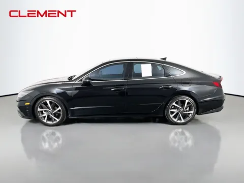 More photos of 2023 Hyundai Sonata SEL Plus at Clement Pre-Owned Florissant, MO