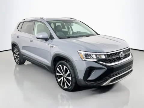 Another view of 2022 Volkswagen Taos 1.5T SE for sale in Florissant, MO at Clement Pre-Owned Florissant