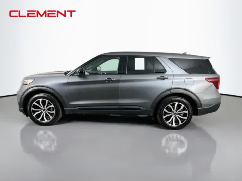 More photos of 2022 Ford Explorer ST-Line at Clement Pre-Owned Florissant, MO