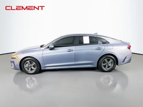 More photos of 2022 Kia K5 LX at Clement Pre-Owned Florissant, MO