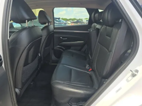 More photos of 2022 Hyundai Tucson Hybrid Limited at Clement Pre-Owned Florissant, MO