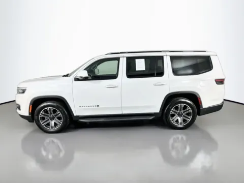 More photos of 2022 Jeep Wagoneer Series III at Clement Pre-Owned Florissant, MO