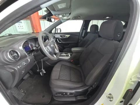 More photos of 2021 Chevrolet Blazer LT at Clement Pre-Owned Florissant, MO