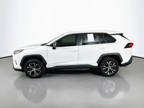 More photos of 2022 Toyota RAV4 LE at Clement Pre-Owned Florissant, MO