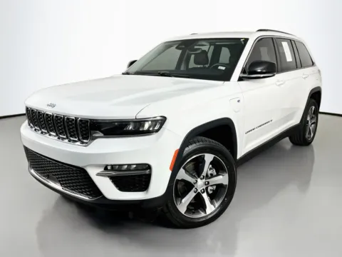 White 2022 Jeep Grand Cherokee 4xe for sale in Florissant, MO