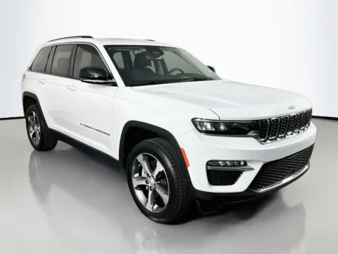 Another view of 2022 Jeep Grand Cherokee 4xe for sale in Florissant, MO at Clement Pre-Owned Florissant