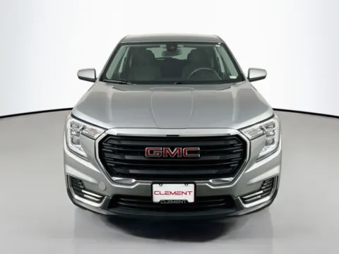 Photos of 2024 GMC Terrain SLE for sale in Florissant, MO at Clement Pre-Owned Florissant