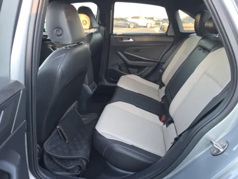 More photos of 2020 Volkswagen Jetta R-Line at Clement Pre-Owned Florissant, MO