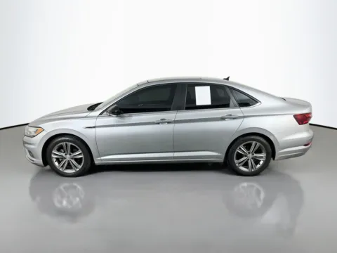 More photos of 2020 Volkswagen Jetta R-Line at Clement Pre-Owned Florissant, MO
