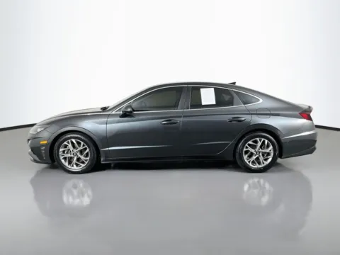 More photos of 2022 Hyundai Sonata SEL at Clement Pre-Owned Florissant, MO
