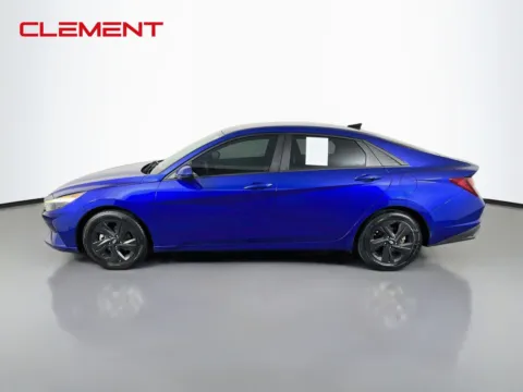 More photos of 2022 Hyundai Elantra SEL at Clement Pre-Owned Florissant, MO
