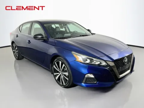 More photos of 2019 Nissan Altima 2.5 SR at Clement Pre-Owned Florissant, MO